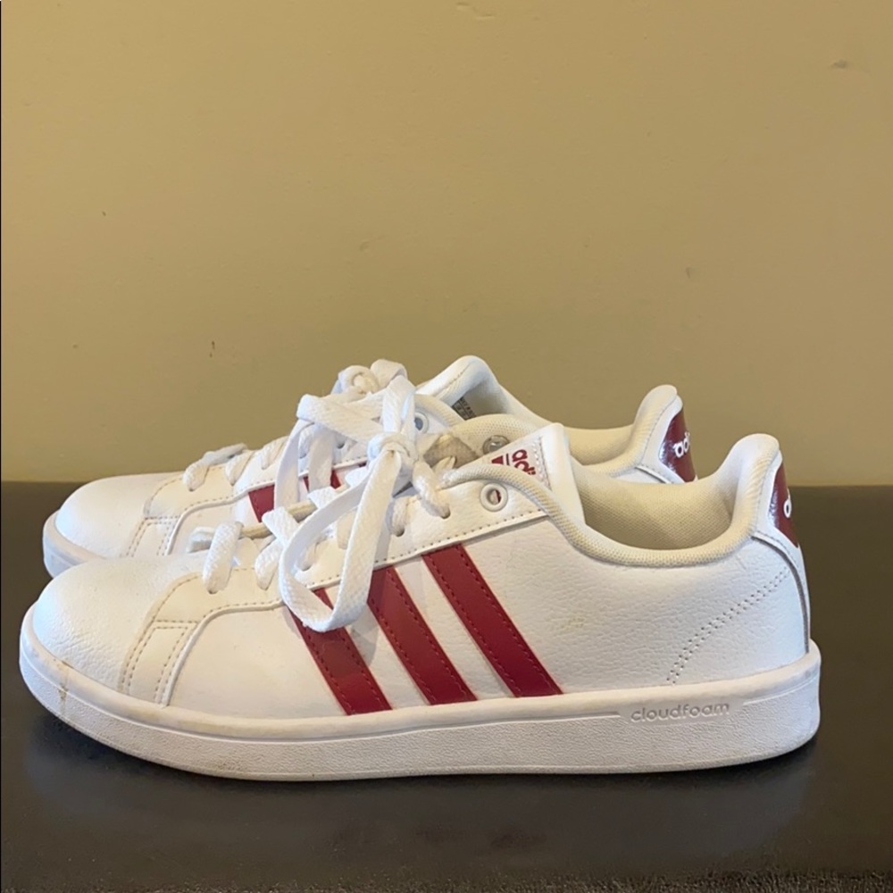 Adidas cloud foam sneakers